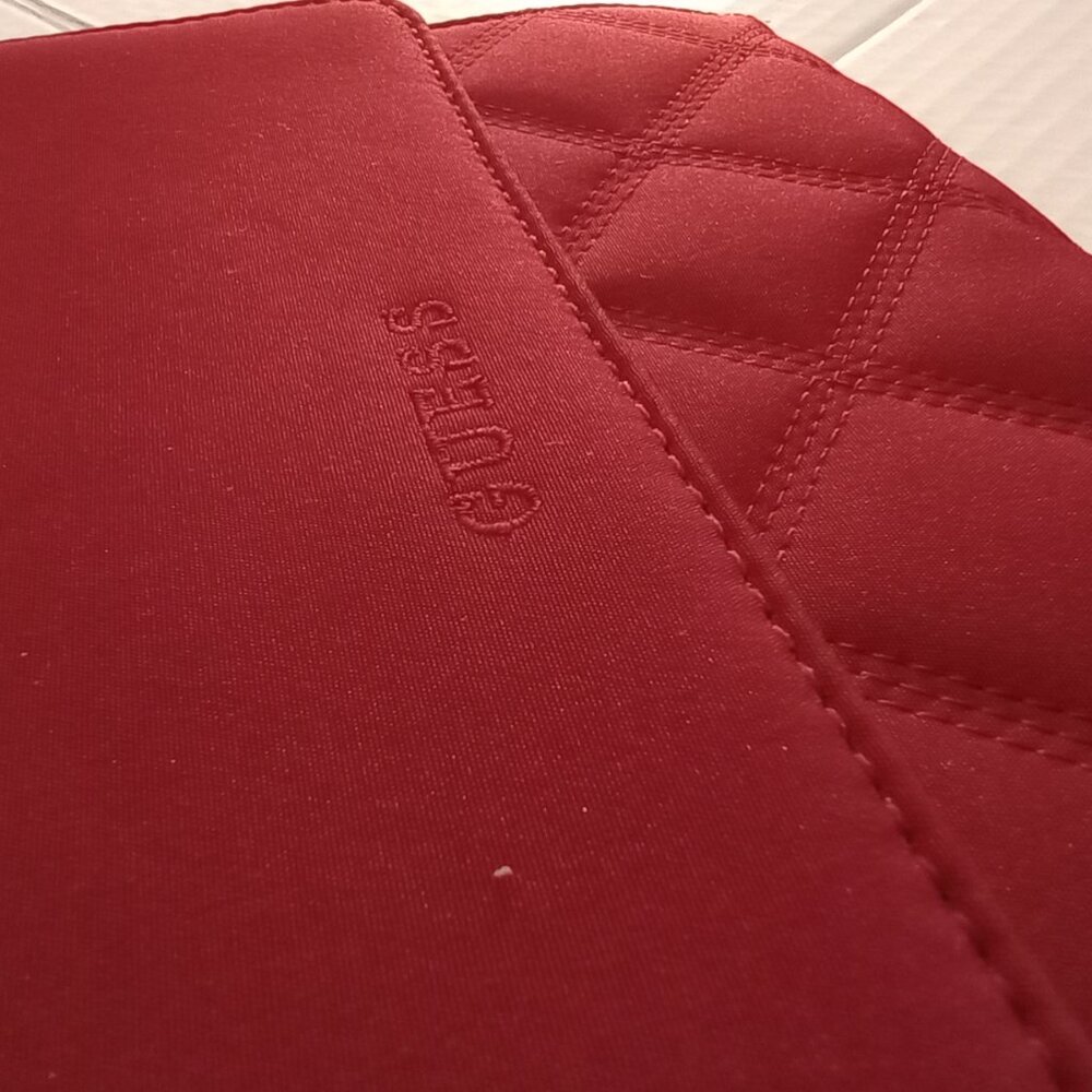 Guess Quilted Medium Clutch w/ Silver Chain - Picture 4 of 10